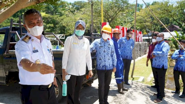 Wakil Bupati Luwu Timur, Budiman, Memantau Fasilitas Publik, Rabu (17/3/2021).