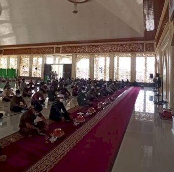 Peringati Isra Mi’raj di Masjid Babul Khair Puncak Indah, Ini Pesan Wabup Budiman