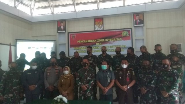 Dandim 1417/Kendari Agus Suyono serta jajaran bersama Forkopimda Kendari. Foto: Akbar Tanjung