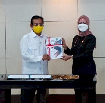 Pemda Lutra Serahkan LKPD 2020 ke BPK Tepat Waktu