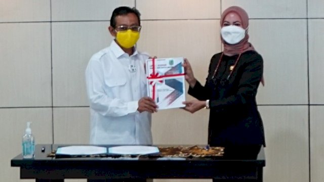 Pemda Lutra Serahkan LKPD 2020 ke BPK Tepat Waktu