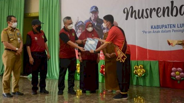 Wakil Ketua DPRD Luwu Timur Menghadiri Musrenbang Anak, Selasa (23/3/2021).