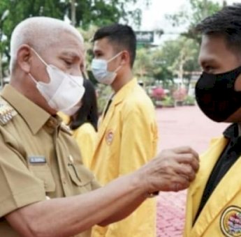 Hadiri Kelulusan 115 Mahasiswa Universitas Asahan, Ini Pesan Bupati Surya