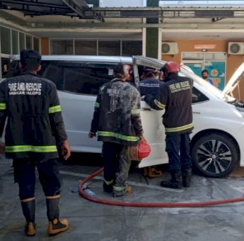 Mobil Toyota Voxy Milik Adik Direktur Rumah Sakit ST Madyang Palopo Terbakar, Ini Penyebabnya