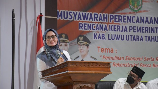Bupati Luwu Utara Indah Putri Indriani, membuka Musrenbang TA 2022, di Aula Laga Ligo Kantor Bupati Luwu Utara, Rabu (24/03/2021).