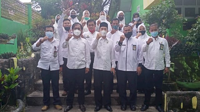 Madrasah Aliyah Negeri (MAN) 1 Bulukumba, menggelar program usaha kesehatan sekolah madrasah (UKS/M), Rabu (24/3/2021).