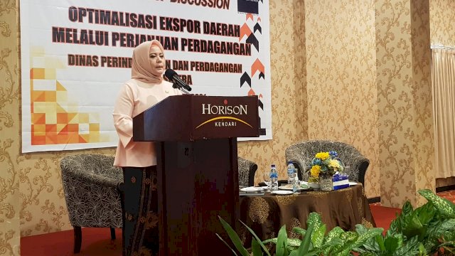 Kepala Dinas Perindag Sultra, Hj. Siti Saleha. Foto: Akbar Tanjung