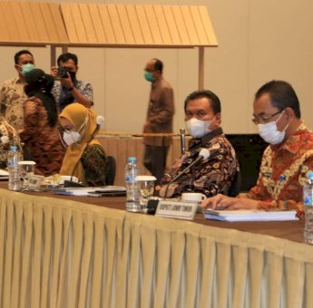 Sekda Luwu Timur Hadiri RUPS-LB Bank Sulselbar