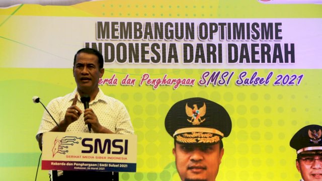 Andi Amran Sulaiman memberikan sambutan saat Rakerda SMSI Sulsel di Hotel Claro Makassar, Jumat (26/03/2021).