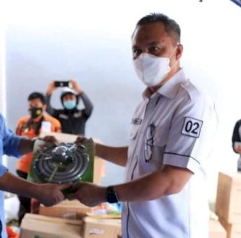 Wabup Budiman Bantu Korban Kebakaran di Sorowako