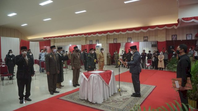 Bupati Bone Andi Fahsar Mutasi 743 Pejabat