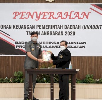 Bupati Gowa Serahkan Laporan Keuangan TA 2020 ke BPK Sulsel