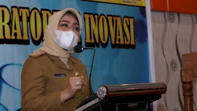 Sekda Sultra Hj. Nur Endang Abbas. Foto: Kominfo Sultra