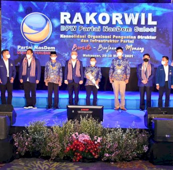 TSM Rekrut Kader Baru Jumlah Tertinggi, NasDem Sulsel Beri Hadiah Mobil Ambulance