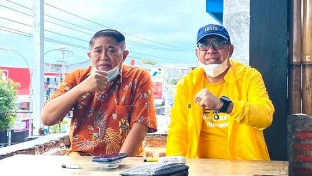 Mantan Bupati Bulukumba Dua Periode Andi Muhammad Sukri Sappewali, bersama Plt ketua Golkar DPD II Bulukumba Nirwan Arifuddin.