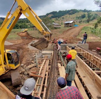 Punya Jembatan dan Jalan Mulus, Program TMMD Wujudkan Mimpi Petani di Desa Tanakaraeng