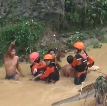 Satu Korban Hanyut di Sungai Pejalesang Palopo Ditemukan Tewas
