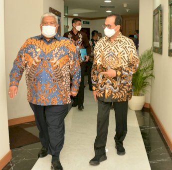 Ali Mazi Sambangi Menhub Bahas Pengembangan Fasilitas Pendukung Kawasan Industri di Sultra
