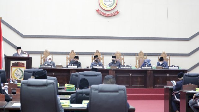 Rapat Paripurna DPRD Kota Makassar, penetapan Ranperda tahun 2021, Kamis (25/03/2021).