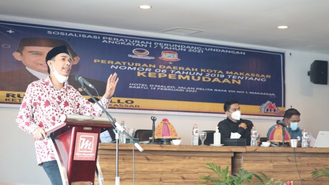Ketua DPRD Kota Makassar Rudianto Lallo, memberikan sambutan saat Sosialisasi Perda Tentang Kepemudaan, Sabtu (13/02/2021).