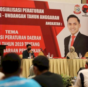 Al Hidayat Samsu Berikan Perhatian Khusus Terhadap Pendidikan di Makassar