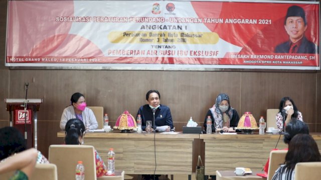 Anggota Fraksi PDI-Perjuangan DPRD Kota Makassar Mesakh Raymond Rantepadang, melakukan Sosialisasi Perda Tentang ASI Ekslusif, Jumat (12/02/2021).