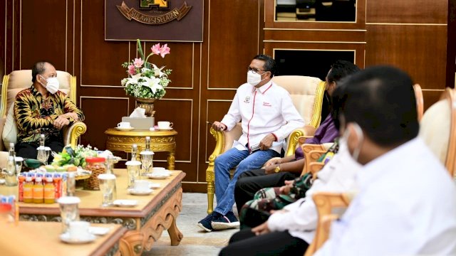 Gubernur Sulsel Prof. Nurdin Abdullah, menerima Panitia Natal Oikumene dan panitia sidang PGIW Sultengbar, di Kantor Gubernur Sulsel, Rabu (20/01/2021).