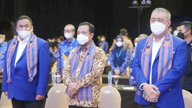 Plt Gubernur Sulsel Andi Sudirman Sulaiman (Tengah), saat menghadiri Rakorrwil Partai Nasdem Sulsel, Senin (29/03/2021).