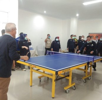 Peringati HUT Sultra ke 57, Pemprov Buat Lomba Tenis Meja Antar OPD