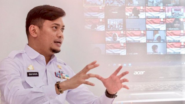 Bupati Gowa Adnan Purichta Ichsan, saat menyampaikan pendapatnya tentang wawasan kebangsaan pada Pendidikan Wawasan Kebangsaan Implikasi Pendidikan Wawasan Kebangsaan Terhadap Ketahanan Siswa untuk Generasi 2045 secara virtual di Baruga Karaeng Galesong Kantor Bupati Gowa, Rabu (07/04/2021). (Istimewa)