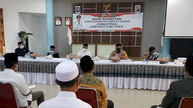Rapat Koordinasi Forum Komunikasi Pimpinan Daerah Kabupaten Luwu Timur menyambut Ramadan 1442 Hijriah, Jumat (09/04/2021) kemarin.