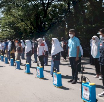 Jelang Ramadan, PMI Sulsel Gandeng 28 OKP Sterilisasi Sejumlah Masjid
