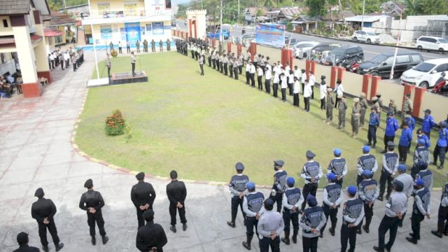 Hadiri Apel Gelar Pasukan Operasi Keselamatan, Wabup Imbau Warga Tetap Patuhi Prokes COVID-19