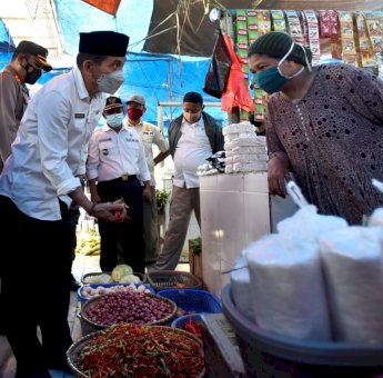 Di Pasar Bone-bone Dan Sukamaju Harga Sembako Tetap Stabil