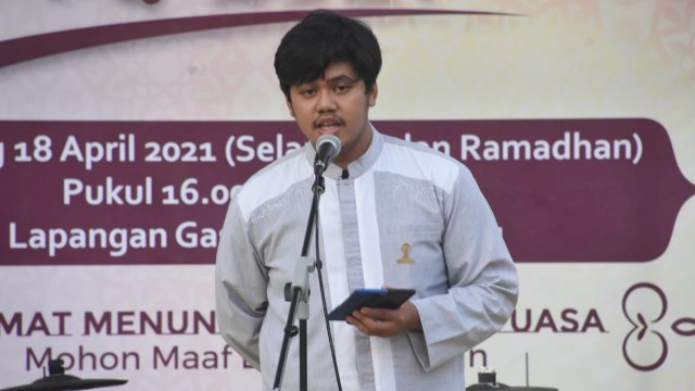 Ketua BPC Hipmi Soppeng Andi Farid Kaswadi, memberikan sambutan saat Ramadhan Fest 2021, di Lapangan Gasis Watansoppeng, Minggu (18/04/2021).