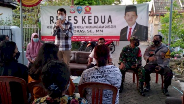 Ketua Fraksi Gerindra DPRD Kota Makassar Eric Horas, melakukan reses di BTN Minasa Upa Kota Makassar, Rabu (21/04/2021).