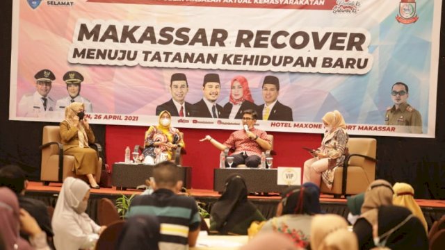Diskusi Publik Masalah Aktual Kemasyarakatan dengan Tema "Makassar Recover Menuju Tatanan Kehidupan Baru” yang digelar oleh DPRD Kota Makassar di Maxone Hotel, Jalan Taman Makam Pahlawan, Senin (26/04/2021).