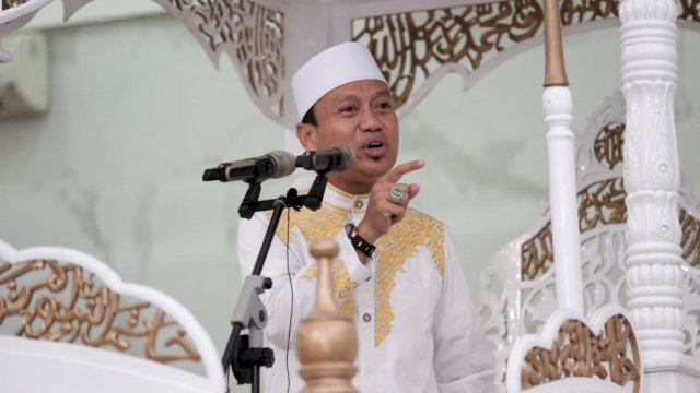 Ustadz Das'ad Latief saat menjadi Penceramah Peringatan Nuzulul Qur'an 1442 Hijriyah Tingkat Kabupaten Gowa di Masjid Agung Syekh Yusuf Kabupaten Gowa, Rabu (28/04/2021) malam kemarin.