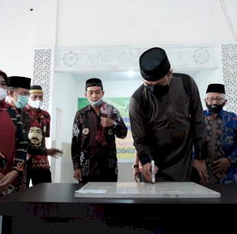 Pemkab Gowa Salurkan Rp100 Juta untuk Operasional Pondok Tahfidz Daarul Huffadz