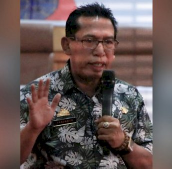 Kado Ultahnya Dipersembahkan Dengan Goresan Tangan, Kadis Kominfo Soppeng Curhat