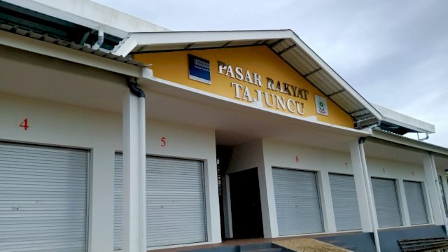 Pasar Rakyat Tajuncu, Kecamatan Donri-Donri, Kabupaten Soppeng.