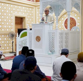 Tarawih Pertama Ramadhan 1442 Hijriyah, Bupati Luwu Timur Ingatkan Patuhi Protokol Kesehatan