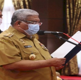 Lantik Pengurus Dewan Pendidikan Sultra 2020-2025, Berikut Harapan Ali Mazi