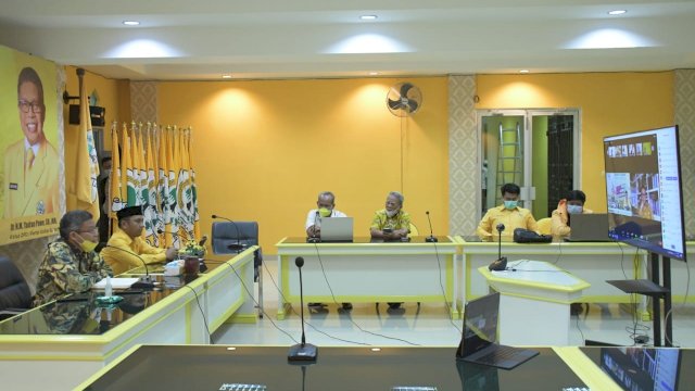 Diskusi Virtual bertema Komunikasi Politik dan Media Sosial yang diselenggarakan oleh Partai Golkar Sulsel, Rabu (05/05/2021).