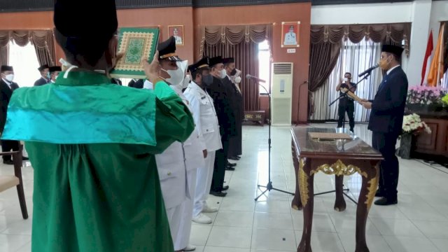 Lantik Empat Pejabat Jelang Idul Fitri 1442 H, Bupati Sinjai Harap Bangun Sinergi