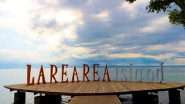 Salah satu tempat Wisata yakni Pulau Larea-larea yaang terletak di Kecamatan Pulau Sembilan Kabupaten Sinjai yang ditutup selama libur Lebaran 1442 Hijriyah.