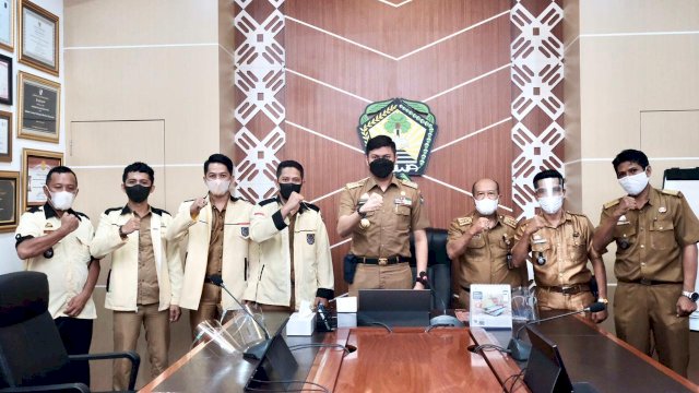 Bupati Gowa Adnan Purichta Ichsan, menerima pengurus APDESI di Baruga Karaeng Galesong Kantor Bupati Gowa, Selasa (11/05/2021).