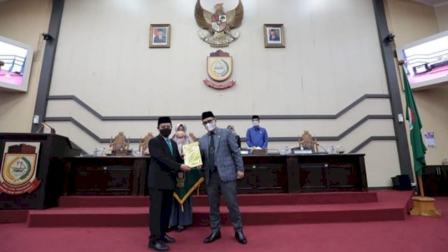 Gelar Rapat Paripurna, DPRD Makassar Sampaikan Laporan Reses Kedua Tahun 2020-2021