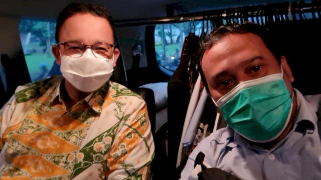 Ketua Umum Jaringan Nasional Mileanies 24 Muhammad Ramli Rahim, bersama Gubernur DKI Jakarta Anies Baswedan.