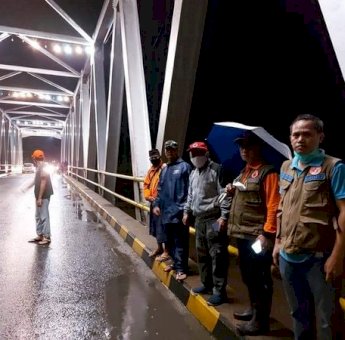 Curah Hujan Tinggi BPBD Lutra Imbau Warga Disekitar Bantaran Sungai Waspada